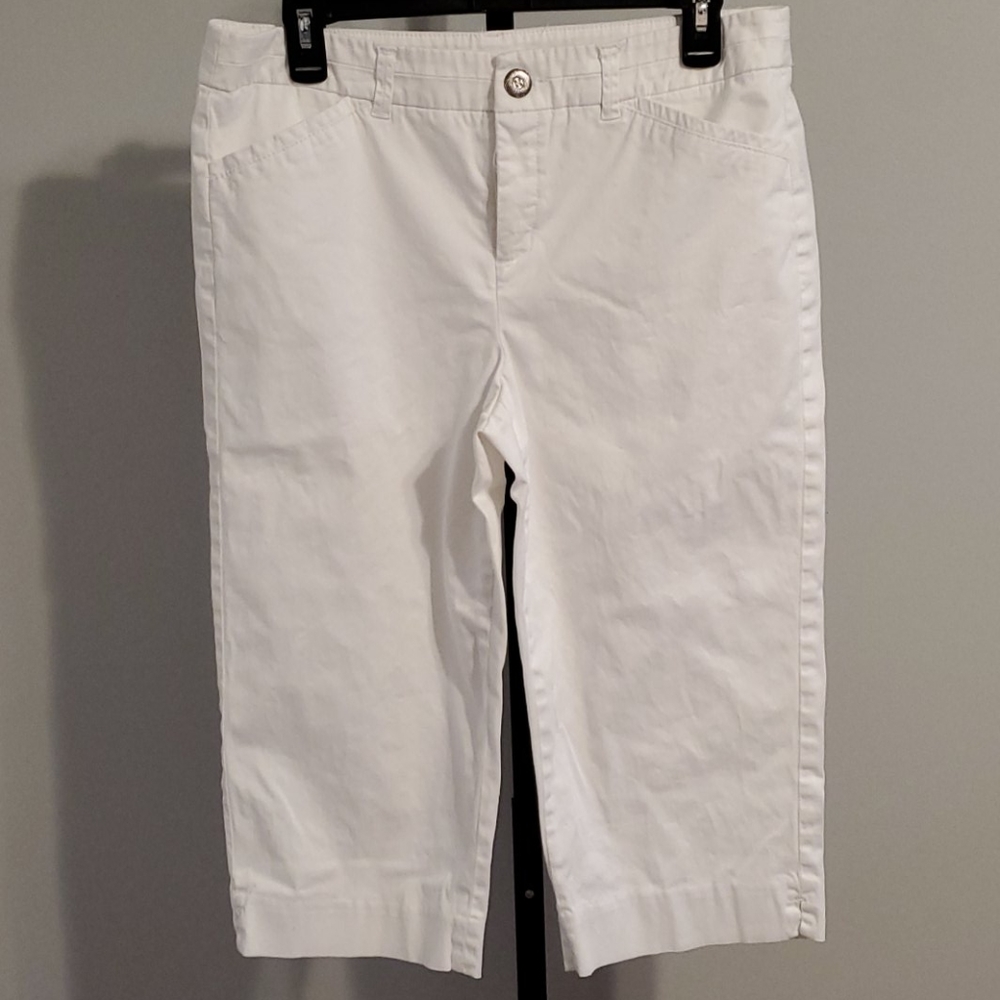 Capri pants